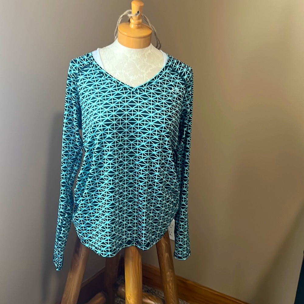 Ladies Large under armour top